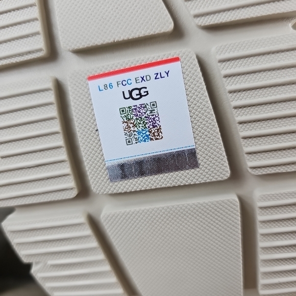 UGG Ashton Heritage Women's Platform Sandals Moss Green Suede Logo Strap - Picture 10 of 13